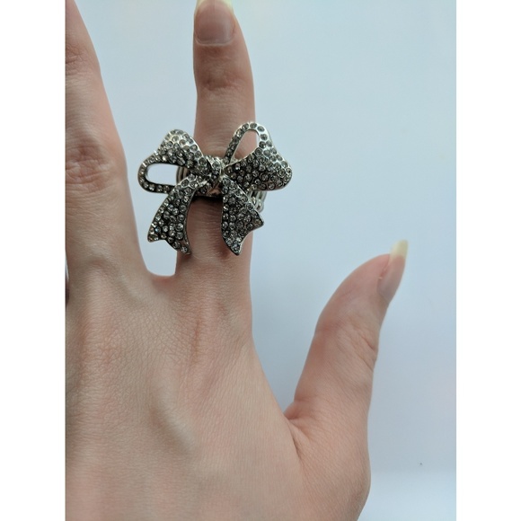 Bow Rhinestone Ring - Picture 3 of 3
